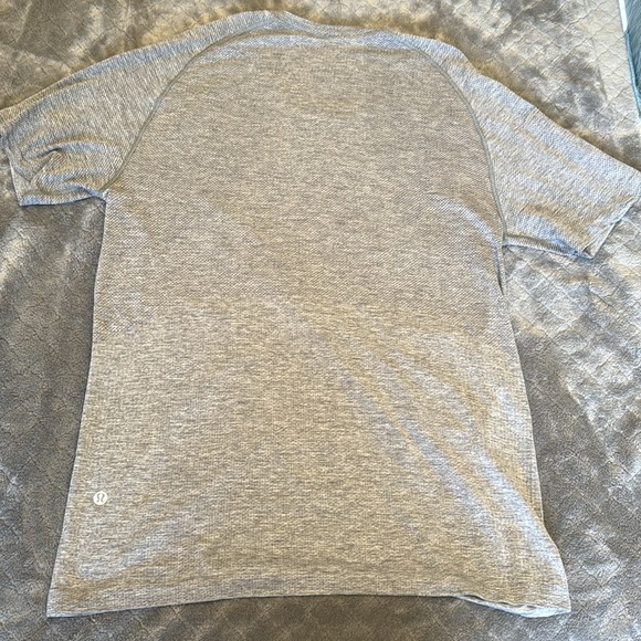 Lululemon Metal Vent Tech 2.0 MEDIUM - Picture 4 of 4